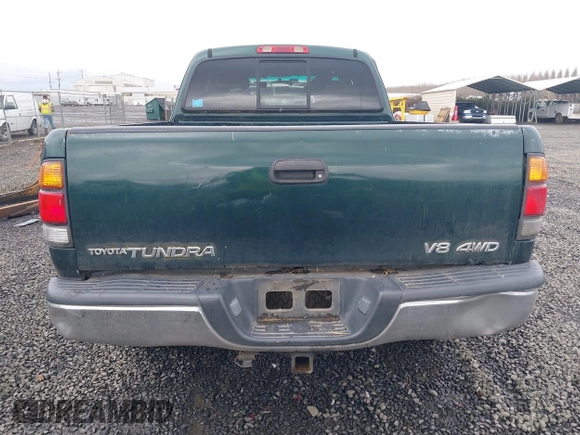 2000 Toyota Tundra Limited with VIN 5TBBT4812YS031675, listed as a IAAI auction lot 41626727 with 257,195 mi miles. Bid and sale history available at carsss.com. Image 16.