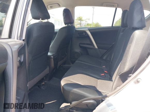 2018 Toyota RAV4 LE с VIN 2T3BFREV9JW854823, выставлен на аукционе IAAI как лот 42424764 с пробегом 48 727 миль миль и . История ставок и продаж доступна на DreamBid. Изображение 8.