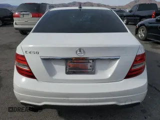 2014 Mercedes-Benz C 250 Sport с VIN WDDGF4HBXEG228554, выставлен на аукционе Copart как лот 49888675 с пробегом 133 533 миль миль и Списание • Salvage title. История ставок и продаж доступна на DreamBid. Изображение 6.