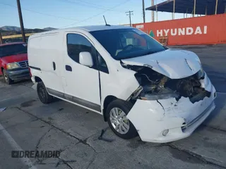 2015 Nissan NV200 SV with VIN 3N6CM0KN3FK733653, listed as a IAAI auction lot 41939309 with 125,032 mi miles. Bid and sale history available at carsss.com. Image 1.
