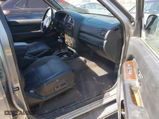 2001 Nissan Pathfinder SE with VIN JN8DR09Y41W587712, listed as a IAAI auction lot 41859316 with 196,342 mi miles. Bid and sale history available at carsss.com. Image 5.