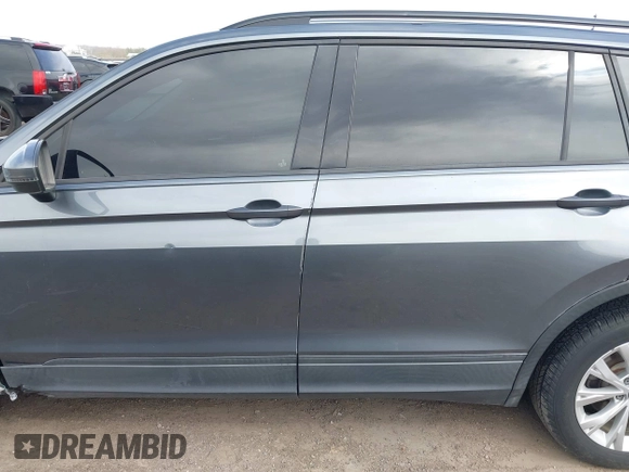 2019 Volkswagen Tiguan S с VIN 3VV1B7AX7KM013381, выставлен на аукционе IAAI как лот 41813840 с пробегом 89 258 миль миль и . История ставок и продаж доступна на DreamBid. Изображение 14.