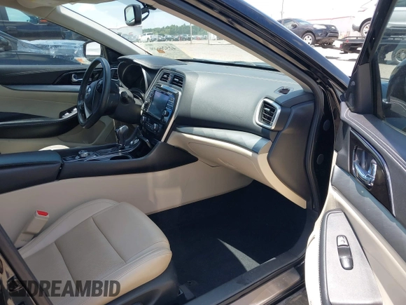 2016 Nissan Maxima Platinum with VIN 1N4AA6AP1GC901425, listed as a IAAI auction lot 42526689 with 118,804 mi miles and . Bid and sale history available at DreamBid. Image 5.