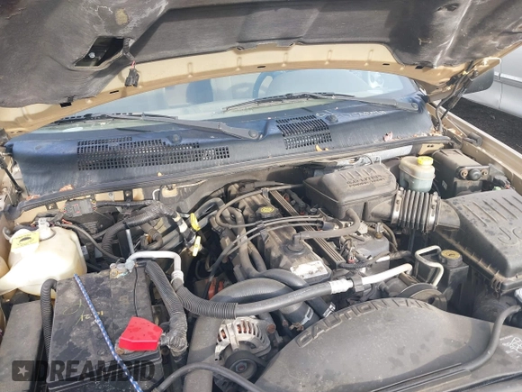2000 Jeep Grand Cherokee Laredo with VIN 1J4GW48S4YC256978, listed as a IAAI auction lot 40652709 with 117,859 mi miles and . Bid and sale history available at DreamBid. Image 10.