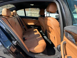 2018 BMW 5 Series 530e xDrive with VIN WBAJB1C57JB084929, listed as a Copart auction lot 50735195 with 139,305 mi miles and Clean Title. Bid and sale history available at carsss.com. Image 9.
