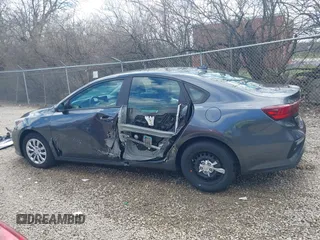 2021 Kia Forte FE with VIN 3KPF24AD6ME310406, listed as a IAAI auction lot 41888723 with 59,281 mi miles. Bid and sale history available at carsss.com. Image 15.