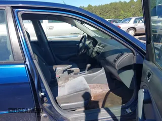 2005 Honda Civic with VIN JHMES96695S016899, listed as a IAAI auction lot 42165438 with 227,193 mi miles and . Bid and sale history available at DreamBid. Image 5.