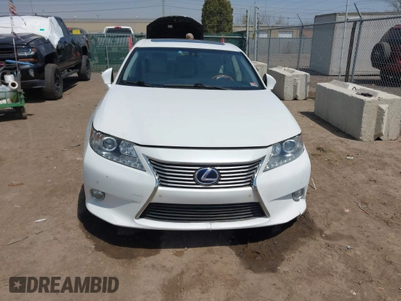 2014 Lexus ES 300h with VIN JTHBW1GG9E2068257, listed as a IAAI auction lot 42043095 with 130,560 mi miles and . Bid and sale history available at DreamBid. Image 12.