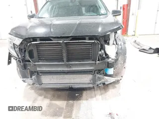 2024 GMC Terrain SLT z VIN 3GKALVEGXRL338413, wystawiony jako IAAI lot #42592625 z przebiegiem 31 104 mil mil oraz . Historia ofert i sprzedaży dostępna na DreamBid. Obrazek 6.