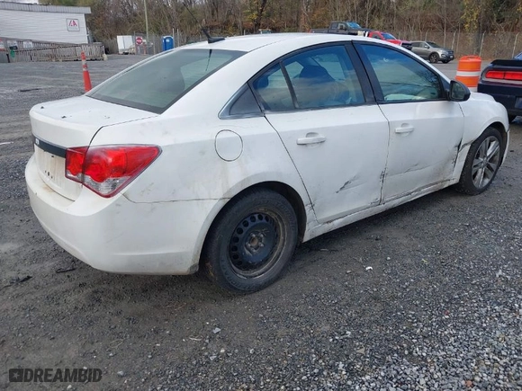 2013 Chevrolet Cruze LS with VIN 1G1PB5SH5D7231040, listed as a IAAI auction lot 40751352 with 161,922 mi miles. Bid and sale history available at carsss.com. Image 4.