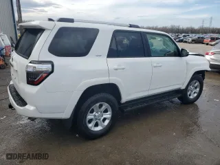 2023 Toyota 4Runner SR5 Premium with VIN JTENU5JR8P6140806, listed as a Copart auction lot 48909105 with 39,016 mi miles and Salvage Title. Bid and sale history available at carsss.com. Image 3.
