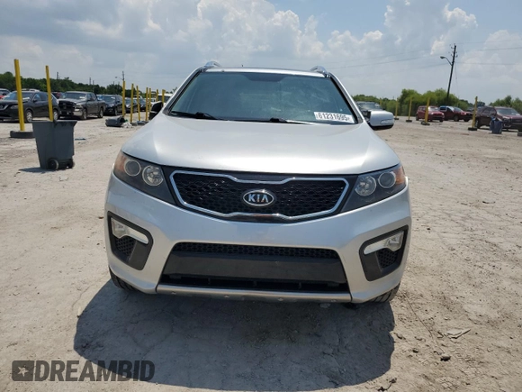 2013 Kia Sorento SX with VIN 5XYKWDA29DG374489, listed as a Copart auction lot 61231695 with 162,579 mi miles and Non repairable. Bid and sale history available at DreamBid. Image 5.