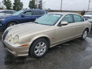 2003 Jaguar S-Type with VIN SAJEA01T93FM49689, listed as a Copart auction lot 43930875 with 303,648 mi miles and Clean Title. Bid and sale history available at DreamBid. Image 1.