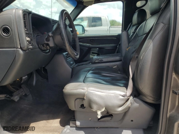 2001 Chevrolet Silverado 1500HD LS with VIN 1GCGC13U01F183621, listed as a Copart auction lot 64191004 with 378,320 mi miles and Salvage Title. Bid and sale history available at carsss.com. Image 7.