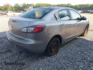 2010 Mazda 3 i Sport z VIN JM1BL1SF9A1219140, wystawiony jako IAAI lot #42246531 z przebiegiem 196 512 mil mil oraz . Historia ofert i sprzedaży dostępna na DreamBid. Obrazek 4.