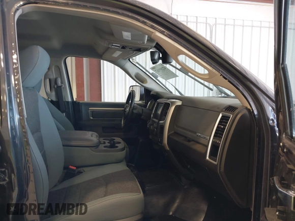 2019 Ram 1500 Warlock z VIN 1C6RR7LT9KS534267, wystawiony jako IAAI lot #42289167 z przebiegiem 110 180 mil mil oraz . Historia ofert i sprzedaży dostępna na DreamBid. Obrazek 5.