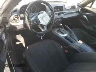 2017 FIAT 124 Spider Classica with VIN JC1NFAEK0H0106431, listed as a Copart auction lot 55705475 with 56,230 mi miles and Clean title. Bid and sale history available at DreamBid. Image 8.