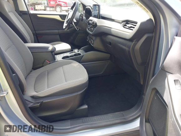 2022 Ford Escape SE z VIN 1FMCU0G68NUB64197, wystawiony jako IAAI lot #42279268 z przebiegiem 10 579 mil mil oraz . Historia ofert i sprzedaży dostępna na DreamBid. Obrazek 5.