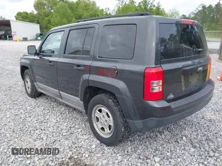 2011 Jeep Patriot Latitude with VIN 1J4NT1GA0BD129377, listed as a IAAI auction lot 42098404 with 212,834 mi miles. Bid and sale history available at carsss.com. Image 3.