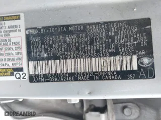 2005 Toyota Matrix STD with VIN 2T1KR32E85C552478, listed as a IAAI auction lot 41892223 with 129,227 mi miles. Bid and sale history available at carsss.com. Image 9.