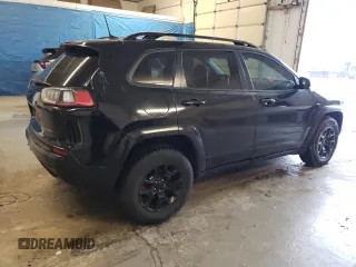 2019 Jeep Cherokee Trailhawk z VIN 1C4PJMBX2KD317917, wystawiony jako Copart lot #61079955 z przebiegiem 94 169 mil mil oraz Czysty tytuł • Clean title. Historia ofert i sprzedaży dostępna na DreamBid. Obrazek 3.