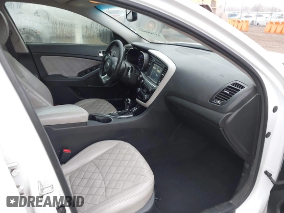 2015 Kia Optima SX Turbo with VIN 5XXGR4A67FG443719, listed as a IAAI auction lot 41500807 with 235,512 mi miles. Bid and sale history available at carsss.com. Image 5.