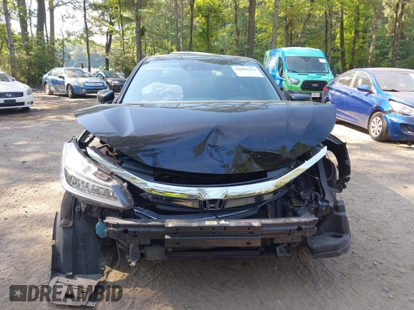 2017 Honda Accord Touring z VIN 1HGCR3F97HA044885, wystawiony jako IAAI lot #42603354 z przebiegiem 175 110 mil mil oraz . Historia ofert i sprzedaży dostępna na DreamBid. Obrazek 6.