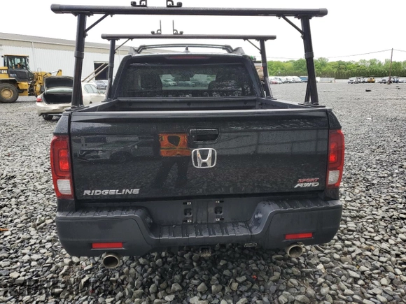 2022 Honda Ridgeline Sport with VIN 5FPYK3F14NB006656, listed as a Copart auction lot 55895635 with 61,689 mi miles and Salvage title. Bid and sale history available at DreamBid. Image 6.