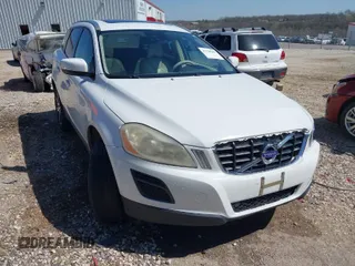 2012 Volvo XC60 3.0L with VIN YV4902DZ5C2250786, listed as a IAAI auction lot 41758295 with 170,725 mi miles. Bid and sale history available at carsss.com. Image 1.