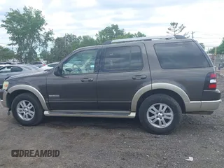 2006 Ford Explorer Eddie Bauer z VIN 1FMEU74E46UA44430, wystawiony jako IAAI lot #42300632 z przebiegiem 167 244 mil mil oraz . Historia ofert i sprzedaży dostępna na DreamBid. Obrazek 14.