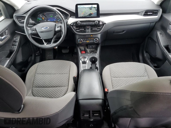 2021 Ford Escape SE Hybrid z VIN 1FMCU0BZ8MUB03173, wystawiony jako Copart lot #52181565 z przebiegiem 85 306 mil mil oraz Szkoda całkowita • Salvage title. Historia ofert i sprzedaży dostępna na DreamBid. Obrazek 8.