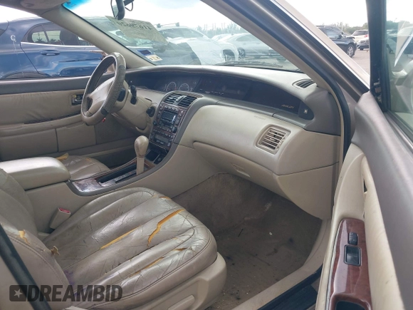 2001 Toyota Avalon XL with VIN 4T1BF28B41U163863, listed as a IAAI auction lot 41679620 with 312,264 mi miles and . Bid and sale history available at DreamBid. Image 5.