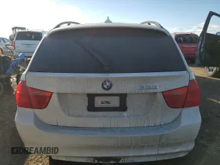 2010 BMW 3 Series 328i xDrive with VIN WBAUU3C5XAA541189, listed as a Copart auction lot 47542595 with 225,967 mi miles and Salvage Title. Bid and sale history available at DreamBid. Image 6.