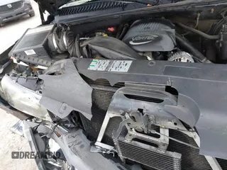 2004 Chevrolet Silverado 1500 with VIN 1GCEK19T14E193948, listed as a IAAI auction lot 41515676 with 188,289 mi miles and . Bid and sale history available at DreamBid. Image 18.