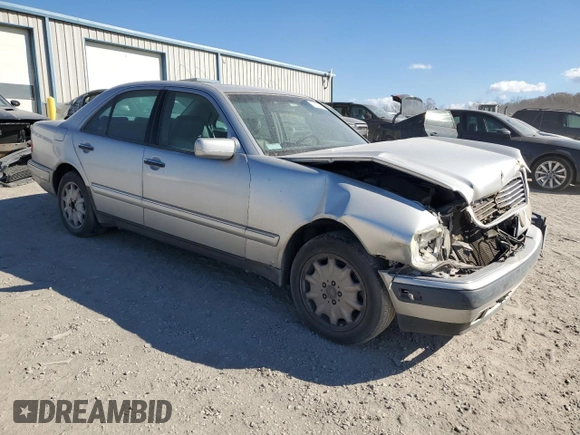 1999 Mercedes-Benz E-Class with VIN WDBJF82H3XX025477, listed as a Copart auction lot 78813364 with 235,541 mi miles and Salvage Title. Bid and sale history available at carsss.com. Image 4.
