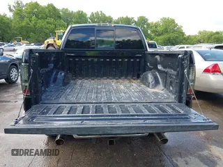 2006 Ford F-150 XLT z VIN 1FTPW14556KB25310, wystawiony jako IAAI lot #42345739 z przebiegiem 204 452 mil mil oraz . Historia ofert i sprzedaży dostępna na DreamBid. Obrazek 18.