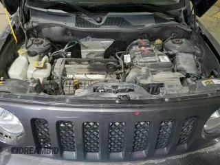 2017 Jeep Patriot High Altitude with VIN 1C4NJPFA2HD171493, listed as a Copart auction lot 41540555 with 101,763 mi miles and Clean Title. Bid and sale history available at carsss.com. Image 12.