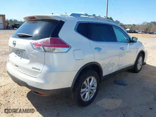 2015 Nissan Rogue SV with VIN KNMAT2MVXFP538282, listed as a IAAI auction lot 41776568 with 192,243 mi miles. Bid and sale history available at carsss.com. Image 4.