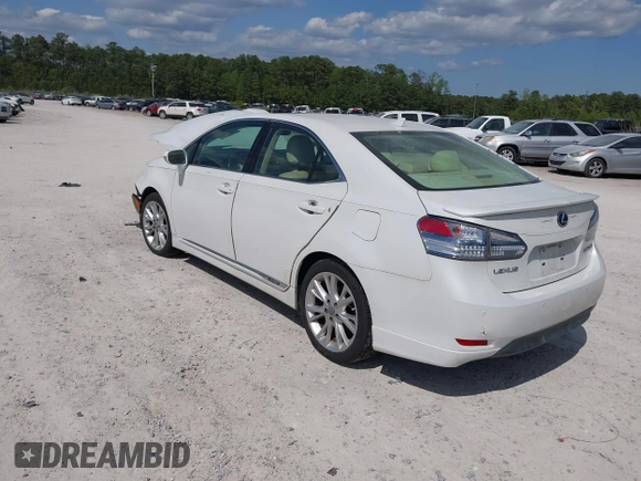 2010 Lexus HS with VIN JTHBB1BA9A2002350, listed as a IAAI auction lot 42072815 with 156,603 mi miles. Bid and sale history available at carsss.com. Image 3.