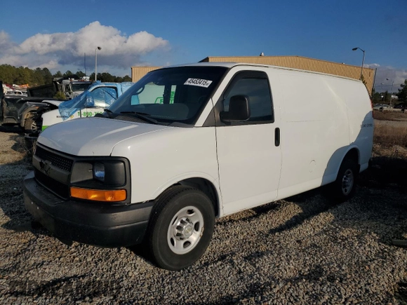 2014 Chevrolet Express Cargo Van with VIN 1GCWGFCA5E1140401, listed as a Copart auction lot 45453415 with 0 mi miles and Clean Title. Bid and sale history available at carsss.com. Image 1.