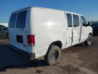 2009 Ford Econoline Cargo z VIN 1FTNE24W29DA88086, wystawiony jako IAAI lot #41749288 z przebiegiem 358 684 mil mil oraz . Historia ofert i sprzedaży dostępna na DreamBid. Obrazek 4.