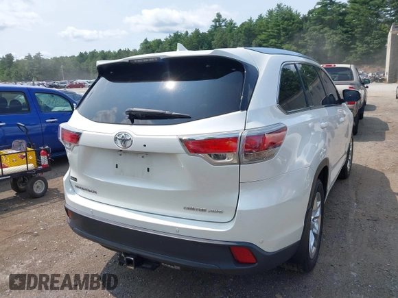 2016 Toyota Highlander Limited with VIN 5TDDKRFH0GS334968, listed as a IAAI auction lot 40088562 with 123,717 mi miles and . Bid and sale history available at DreamBid. Image 16.
