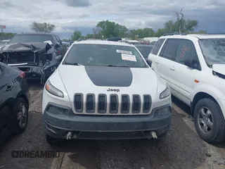 2018 Jeep Cherokee Trailhawk with VIN 1C4PJMBX3JD548761, listed as a IAAI auction lot 42107376 with 148,525 mi miles and . Bid and sale history available at DreamBid. Image 11.
