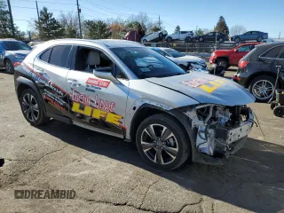 2020 Lexus UX 200 z VIN JTHP3JBH3L2024136, wystawiony jako Copart lot #83823044 z przebiegiem 73 440 mil mil oraz Szkoda całkowita • Salvage title. Historia ofert i sprzedaży dostępna na DreamBid. Obrazek 4.