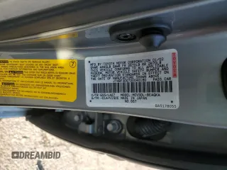 2002 Lexus ES 300 z VIN JTHBF30G720040180, wystawiony jako Copart lot #56015355 z przebiegiem 194 368 mil mil oraz Szkoda całkowita • Salvage title. Historia ofert i sprzedaży dostępna na DreamBid. Obrazek 12.