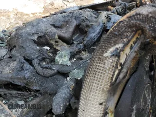 2017 Jeep Cherokee Limited z VIN 1C4PJMDB8HW511348, wystawiony jako Copart lot #60430415 z przebiegiem Nie podano mil oraz Nie do naprawy • Non repairable. Historia ofert i sprzedaży dostępna na DreamBid. Obrazek 9.