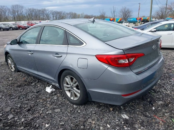 2015 Hyundai Sonata 2.4L SE with VIN 5NPE24AF9FH198602, listed as a IAAI auction lot 41958776 with 154,660 mi miles. Bid and sale history available at carsss.com. Image 3.