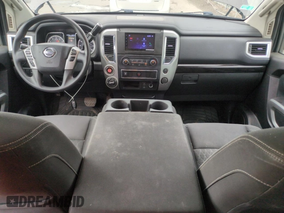 2017 Nissan Titan S z VIN 1N6AA1CJ2HN553031, wystawiony jako Copart lot #59764065 z przebiegiem 148 012 mil mil oraz Szkoda całkowita • Salvage title. Historia ofert i sprzedaży dostępna na DreamBid. Obrazek 8.