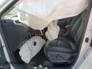 2024 Toyota Corolla Cross XLE with VIN 7MUDAAAGXRV116208, listed as a Copart auction lot 54705515 with 8,557 mi miles and Salvage title. Bid and sale history available at DreamBid. Image 7.