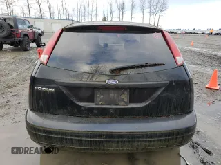 2007 Ford Focus S with VIN 1FAFP31N87W345162, listed as a Copart auction lot 44244185 with 136,207 mi miles and Clean Title. Bid and sale history available at DreamBid. Image 6.